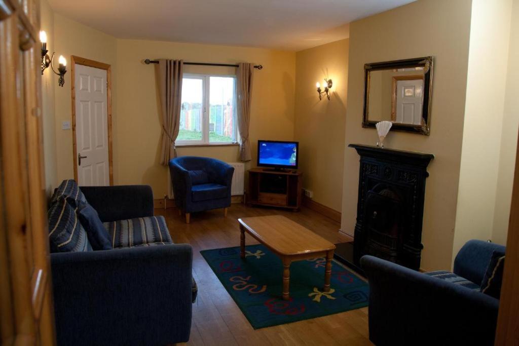 Ceol Na Mara Guest House Енискроун Екстериор снимка